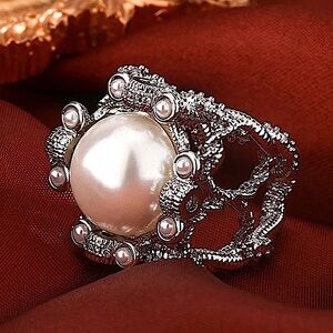 Sterling Silver Pearl Exaggerated Ring